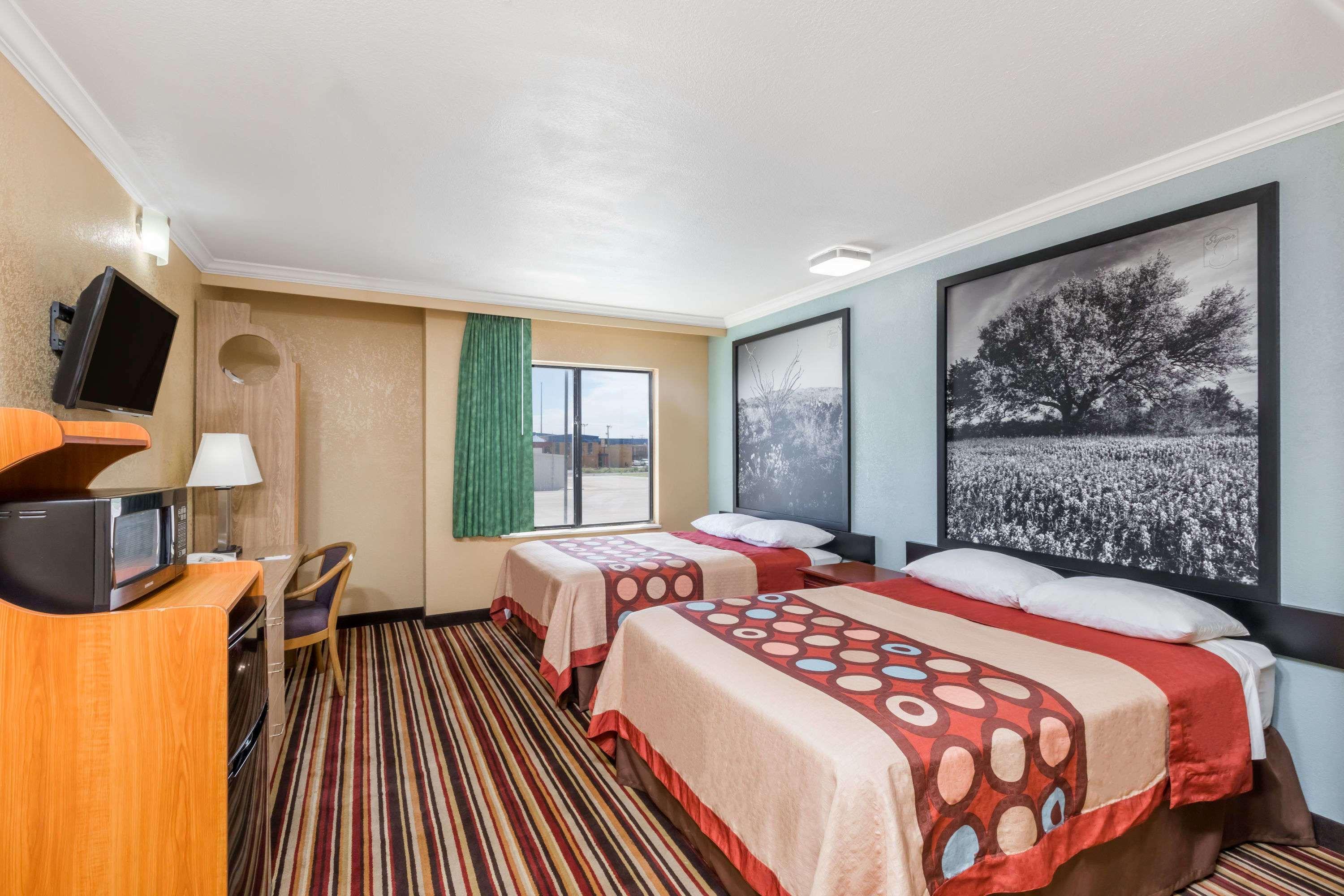 Super 8 By Wyndham Midland Motel Dış mekan fotoğraf